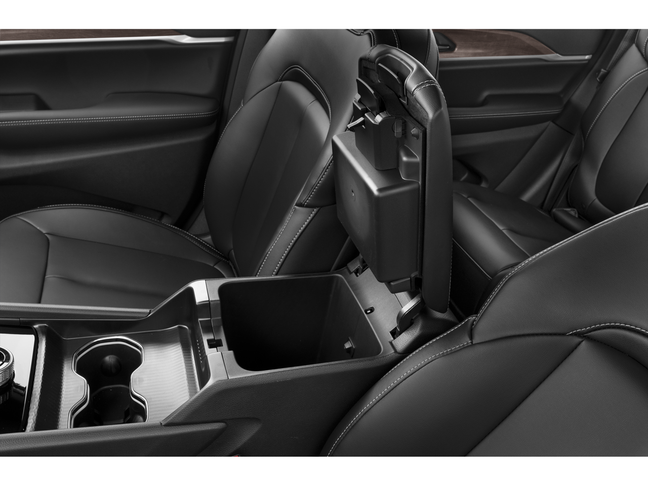 2027 Jeep Grand Cherokee Laredo - Photo 10