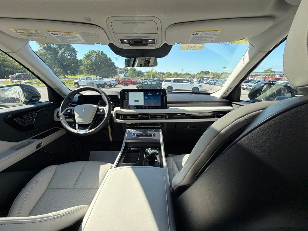 2027 Lincoln Aviator Premiere