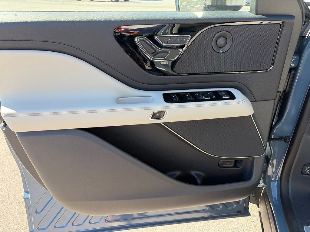 2027 Lincoln Aviator Premiere