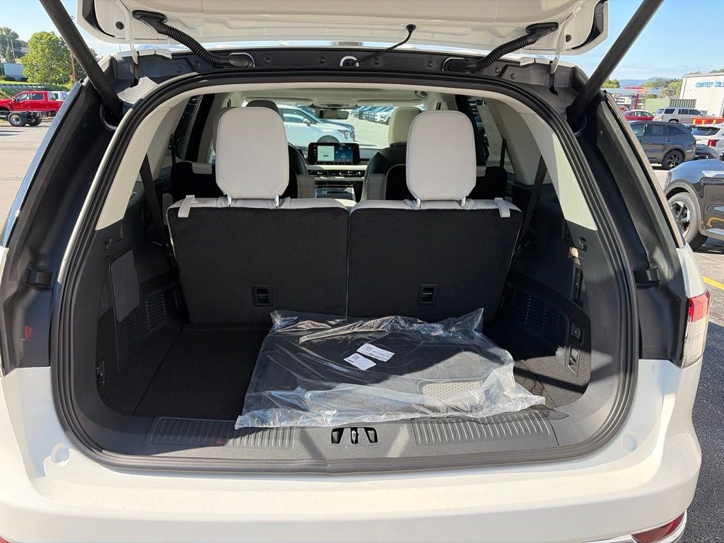2027 Lincoln Aviator Premiere