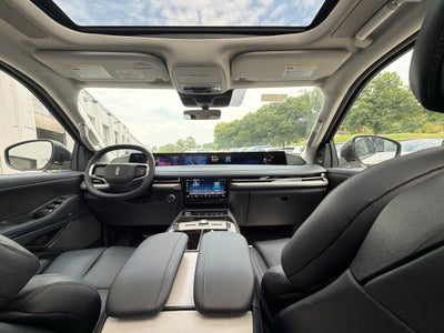 2027 Lincoln Navigator L Reserve