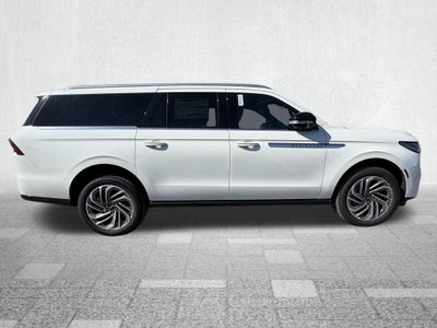 2026 Lincoln Navigator L Reserve