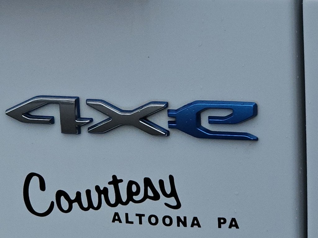 2022 Jeep Wrangler 4xe Unlimited Sahara 4x4