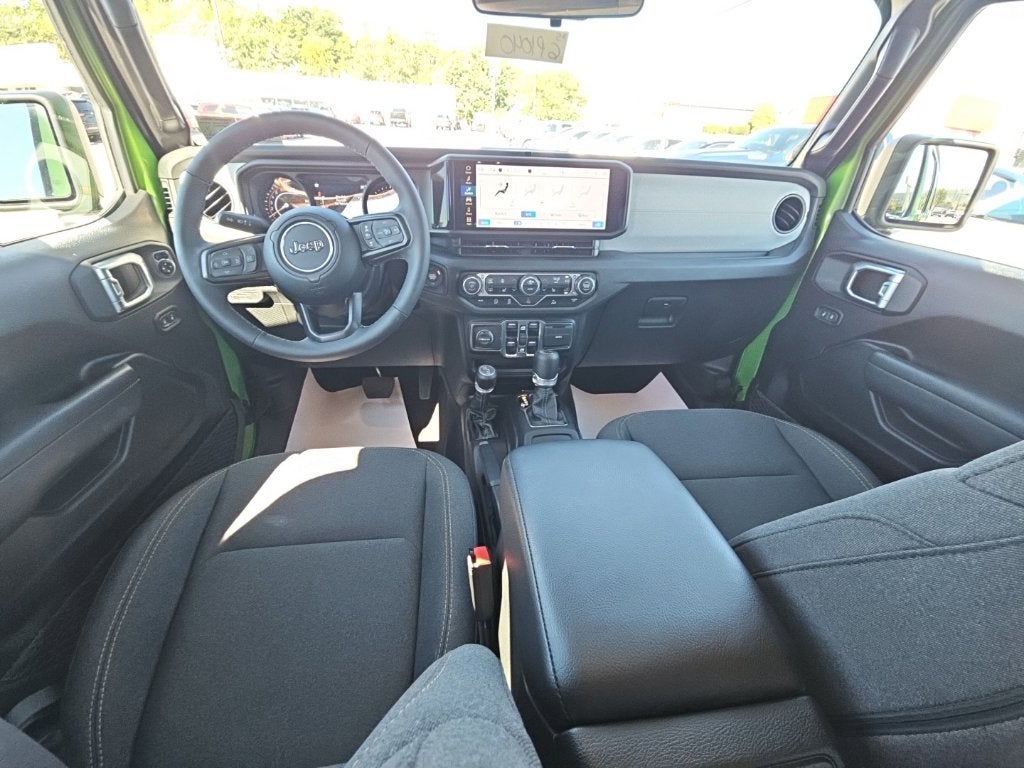 2025 Jeep Wrangler 4-Door Summit 4x4