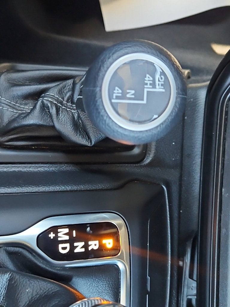 2025 Jeep Wrangler 4-Door Summit 4x4