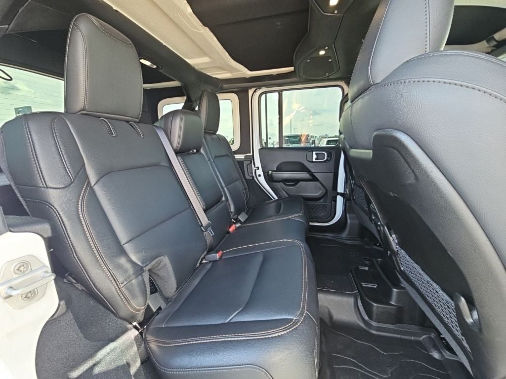 2024 Jeep Wrangler 4-Door Sahara 4x4