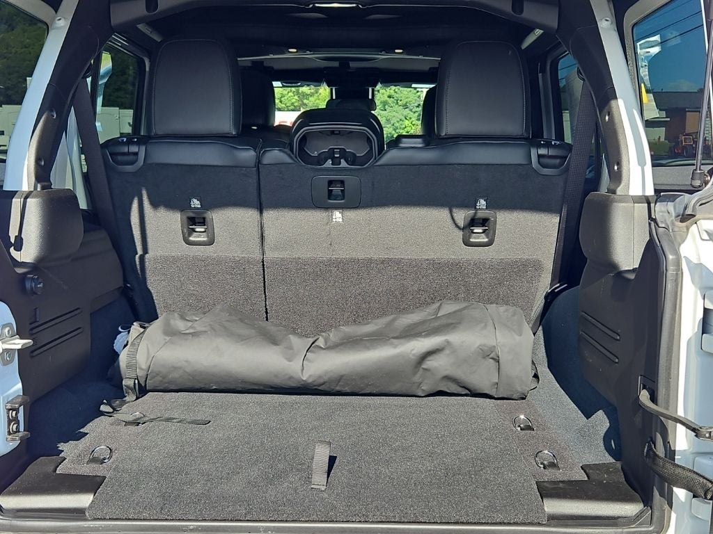 2024 Jeep Wrangler 4-Door Sahara 4x4