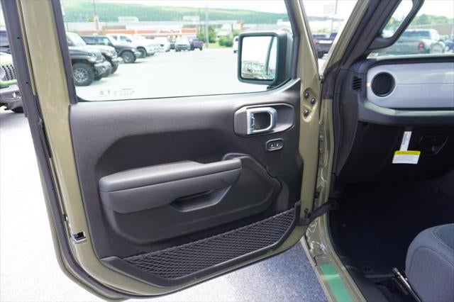 2026 Jeep Wrangler 4-Door Sport RHD 4x4