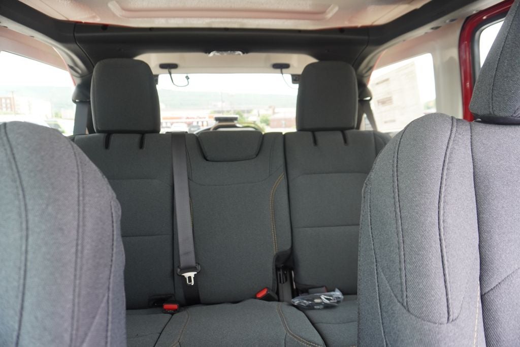 2026 Jeep Wrangler 4-Door Sport RHD 4x4