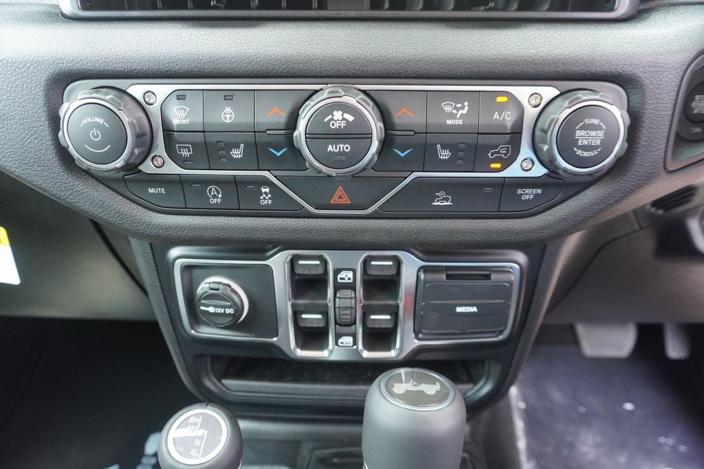 2026 Jeep Wrangler 4-Door Sport RHD 4x4