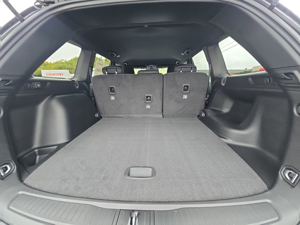 2027 Jeep Grand Cherokee GRAND CHEROKEE LAREDO 4X4