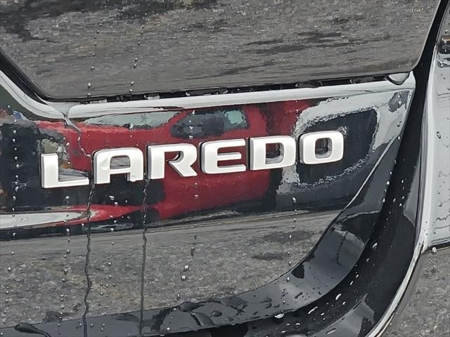2027 Jeep Grand Cherokee GRAND CHEROKEE LAREDO 4X4