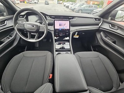 2027 Jeep Grand Cherokee GRAND CHEROKEE LAREDO 4X4