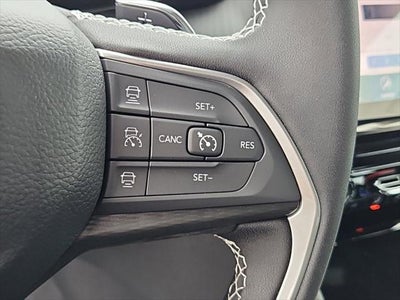 2027 Jeep Grand Cherokee GRAND CHEROKEE LAREDO 4X4