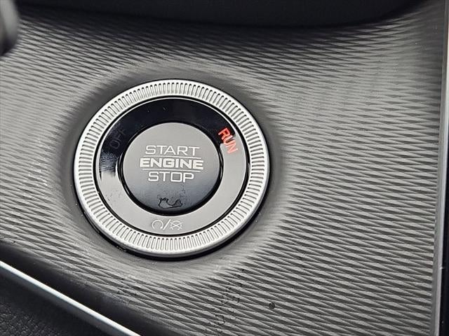 2027 Jeep Grand Cherokee GRAND CHEROKEE LAREDO 4X4