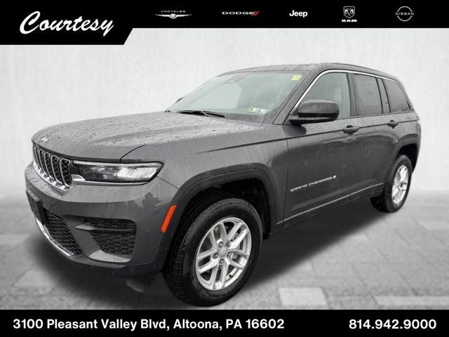 2025 Jeep Grand Cherokee GRAND CHEROKEE LAREDO X 4X4