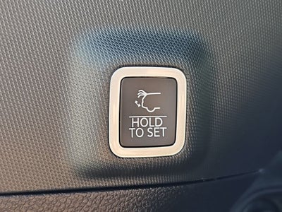 2027 Jeep Grand Cherokee GRAND CHEROKEE LAREDO X 4X4