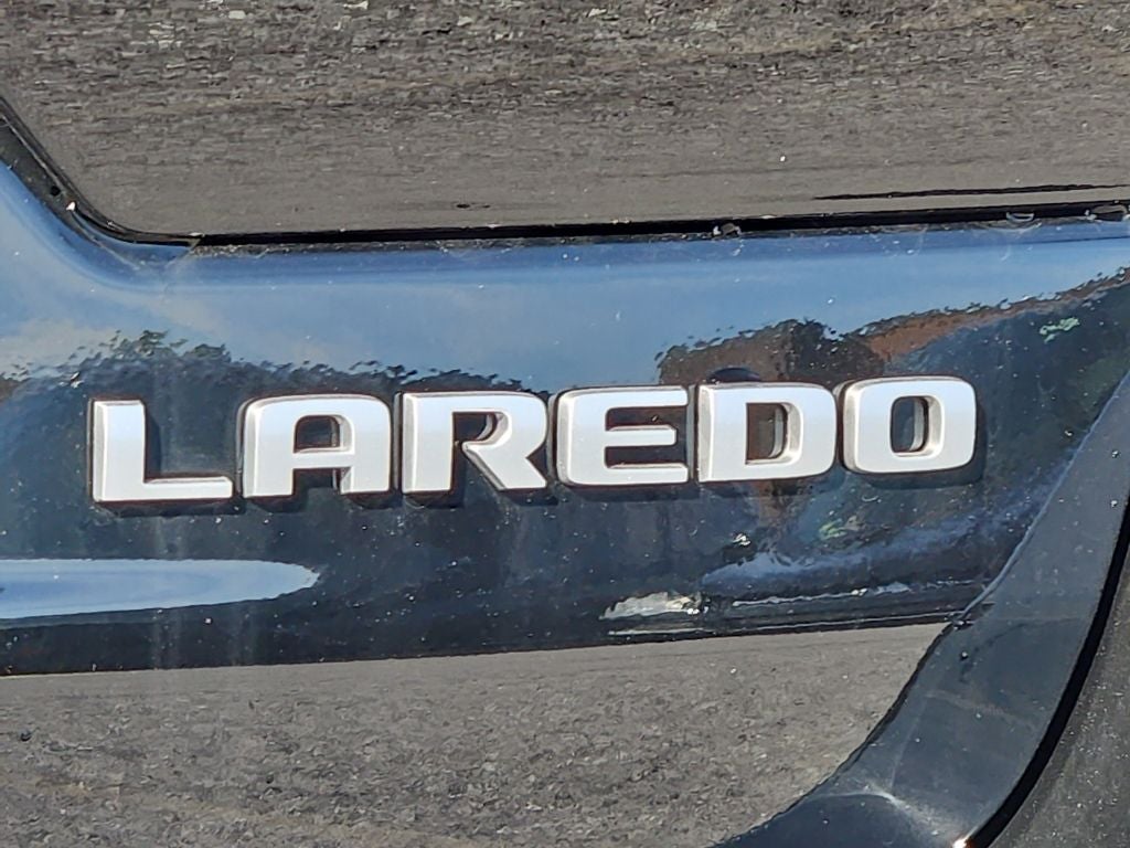 2027 Jeep Grand Cherokee GRAND CHEROKEE LAREDO X 4X4