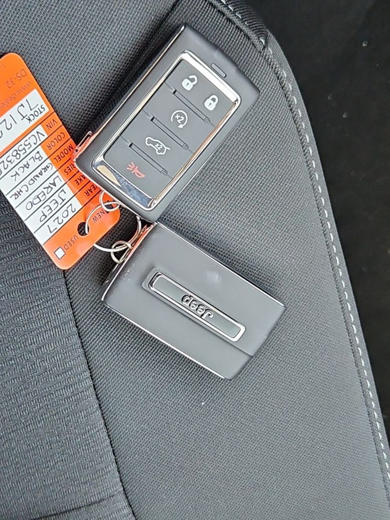2027 Jeep Grand Cherokee GRAND CHEROKEE LAREDO X 4X4