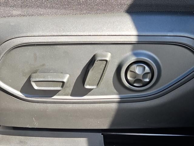 2027 Jeep Grand Cherokee GRAND CHEROKEE LAREDO X 4X4