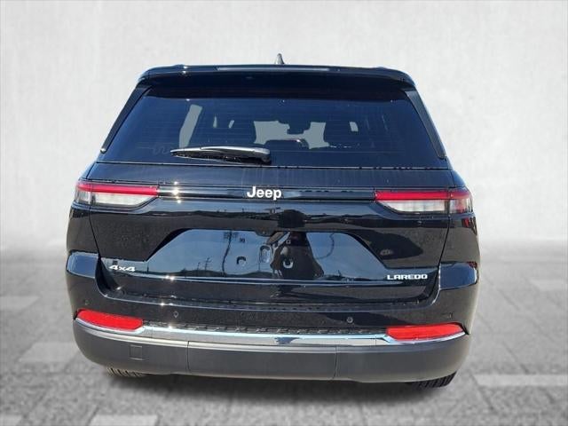 2027 Jeep Grand Cherokee Laredo X