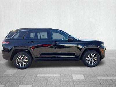 2027 Jeep Grand Cherokee Laredo X