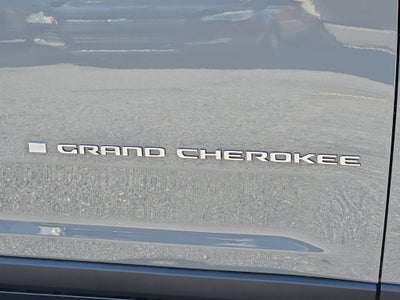 2027 Jeep Grand Cherokee Laredo X
