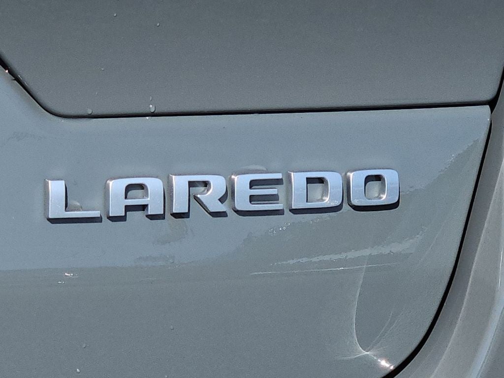 2027 Jeep Grand Cherokee Laredo X