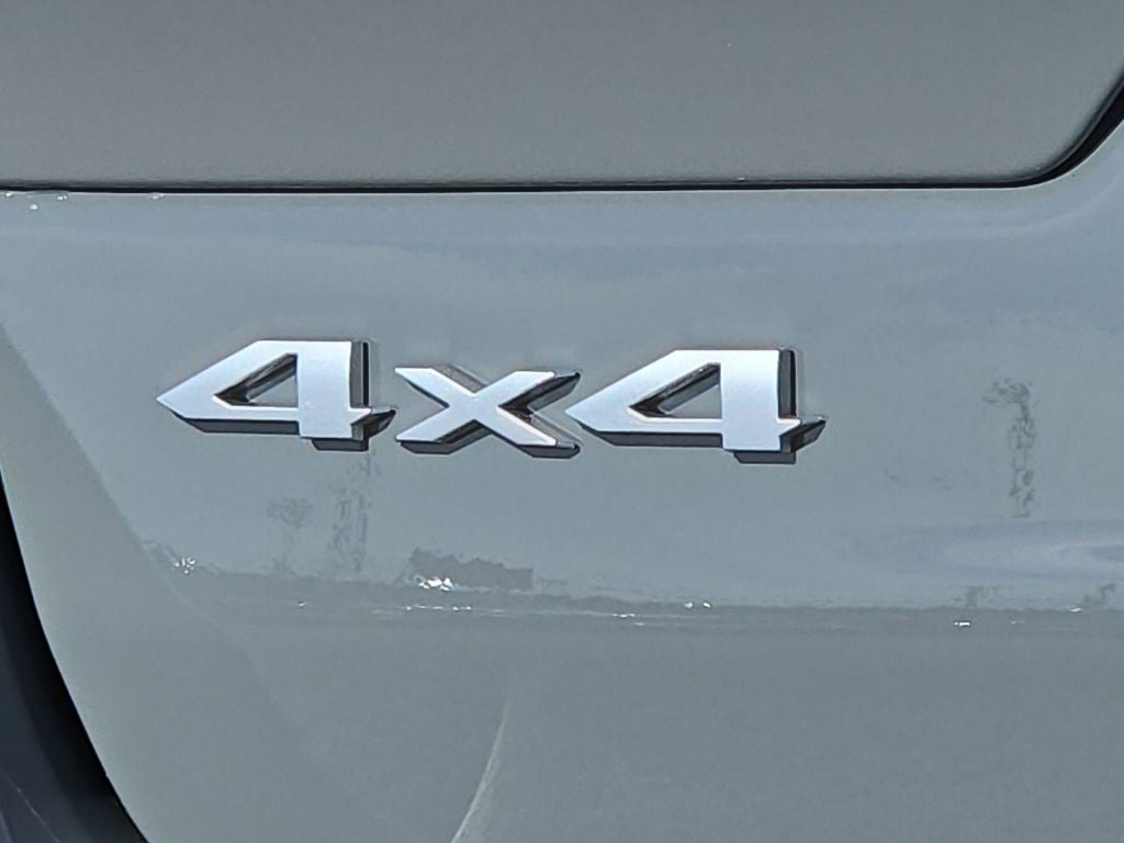 2027 Jeep Grand Cherokee Laredo X