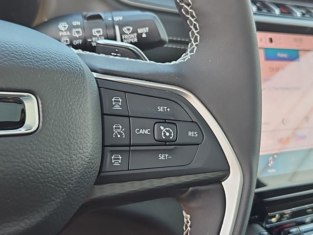 2027 Jeep Grand Cherokee Laredo X
