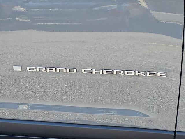 2027 Jeep Grand Cherokee Laredo X