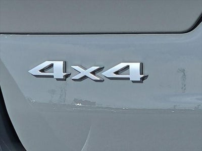 2027 Jeep Grand Cherokee GRAND CHEROKEE LAREDO X 4X4