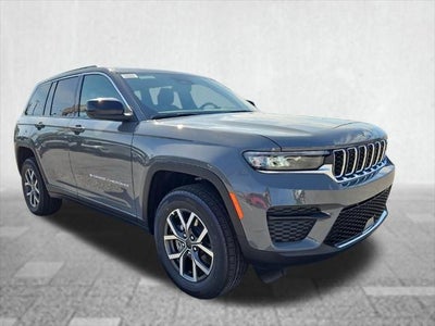 2027 Jeep Grand Cherokee Laredo X