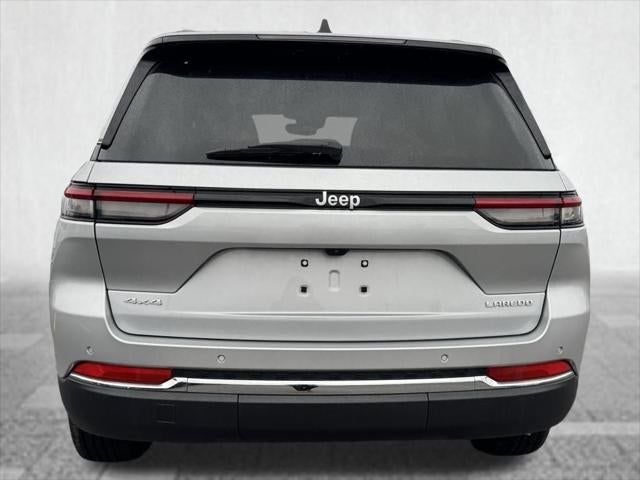 2024 Jeep Grand Cherokee Laredo 4x4