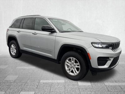 2024 Jeep Grand Cherokee Laredo 4x4