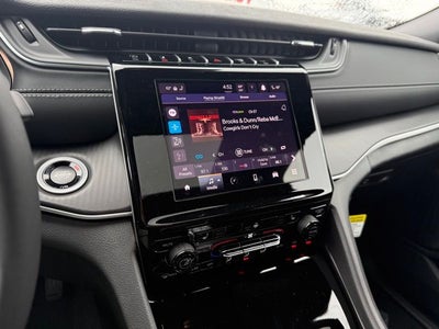 2025 Jeep Grand Cherokee GRAND CHEROKEE LAREDO X 4X4