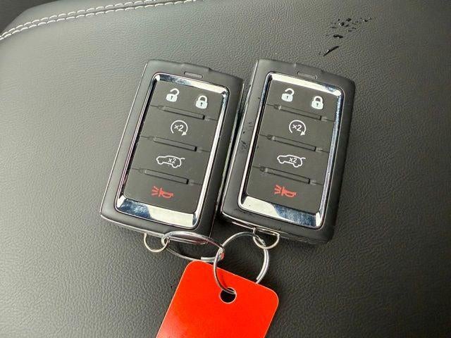 2025 Jeep Grand Cherokee GRAND CHEROKEE LAREDO X 4X4