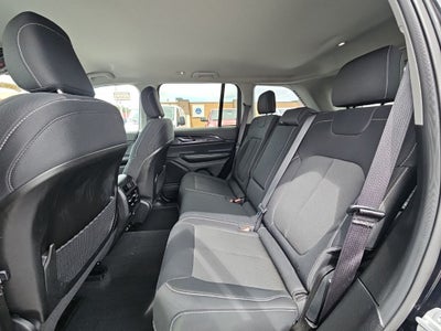 2023 Jeep Grand Cherokee Laredo 4x4