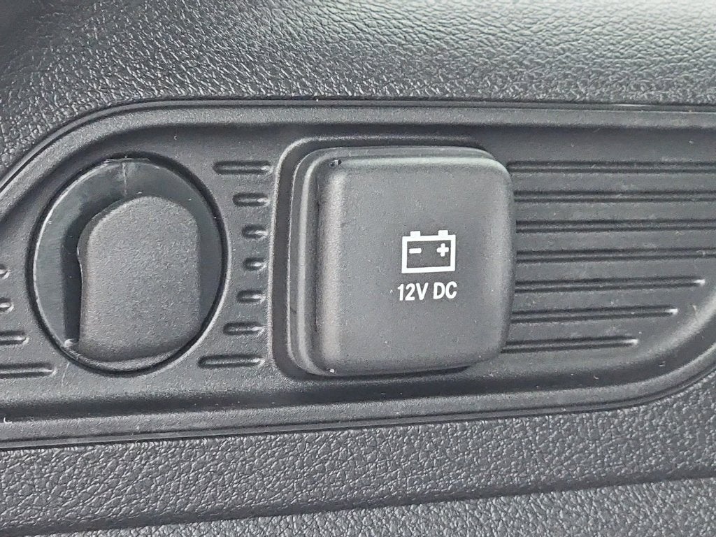 2027 Jeep Grand Cherokee GRAND CHEROKEE LAREDO 4X4