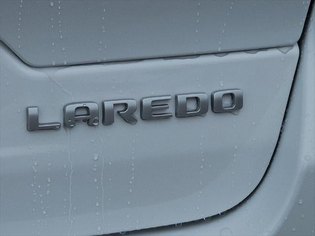 2027 Jeep Grand Cherokee GRAND CHEROKEE LAREDO 4X4