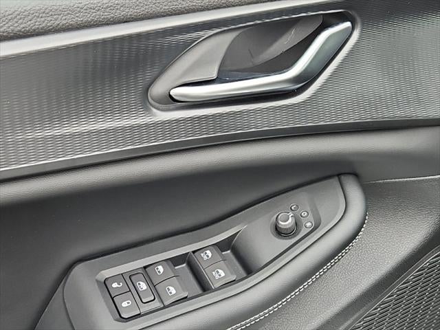 2027 Jeep Grand Cherokee GRAND CHEROKEE LAREDO 4X4