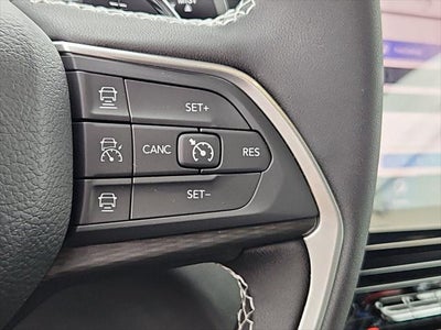 2027 Jeep Grand Cherokee GRAND CHEROKEE LAREDO 4X4