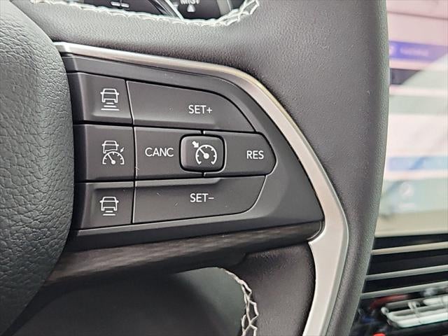 2027 Jeep Grand Cherokee GRAND CHEROKEE LAREDO 4X4