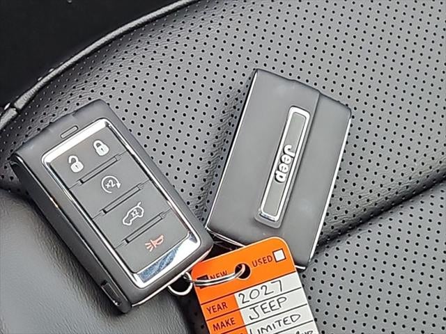 2027 Jeep Grand Cherokee GRAND CHEROKEE LIMITED 4X4