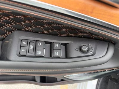 2026 Jeep Grand Cherokee GRAND CHEROKEE SUMMIT 4X4