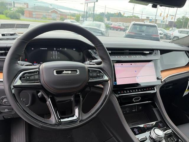 2026 Jeep Grand Cherokee GRAND CHEROKEE SUMMIT 4X4