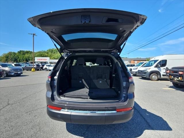 2026 Jeep Grand Cherokee GRAND CHEROKEE L LAREDO 4X4