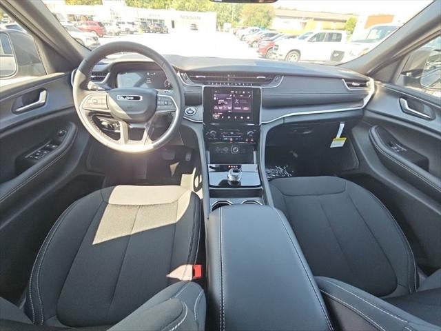 2026 Jeep Grand Cherokee GRAND CHEROKEE L LAREDO 4X4