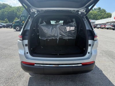 2025 Jeep Grand Cherokee GRAND CHEROKEE L LAREDO 4X4