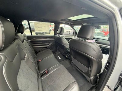 2026 Jeep Grand Cherokee GRAND CHEROKEE L LAREDO ALTITUDE 4X4